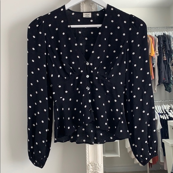 SOLD // Aritzia Wilfred New Prairie Blouse - Picture 5 of 8